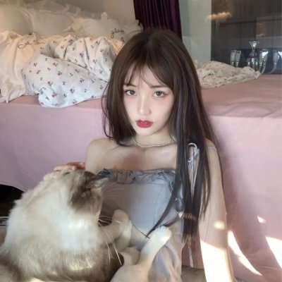 人前的安宁海报